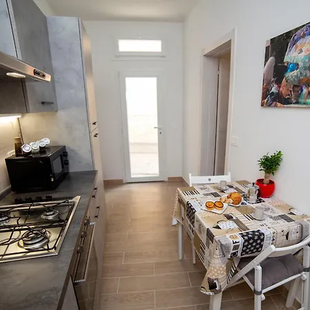 Amelia's House * Tuglie